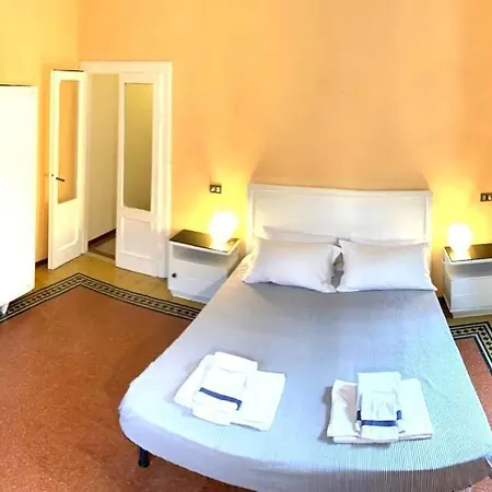 Panoramic Terrace Steps From The Iseo In Spacious Sale Marasino