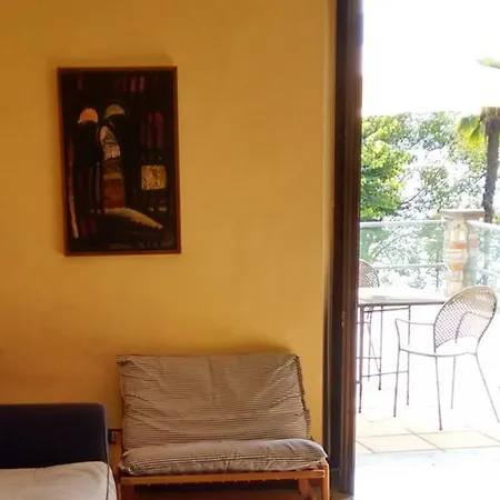 Panoramic Terrace Steps From The Iseo In Spacious