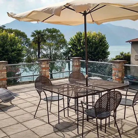 Lägenhet Panoramic Terrace Steps From The Iseo In Spacious